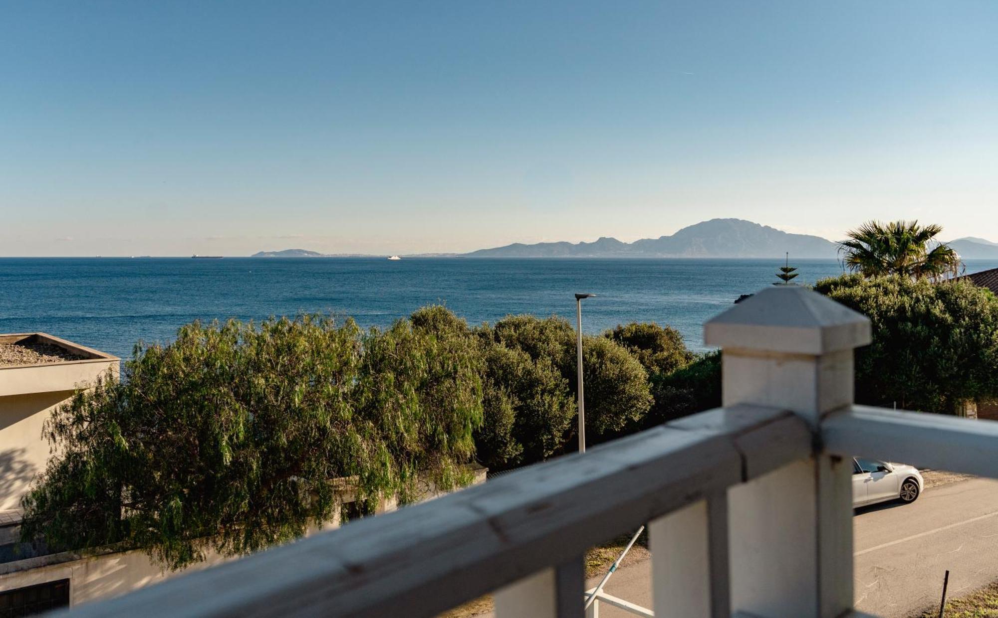 Increible Villa De Madera Con Vistas Al Mar Algeciras Zewnętrze zdjęcie