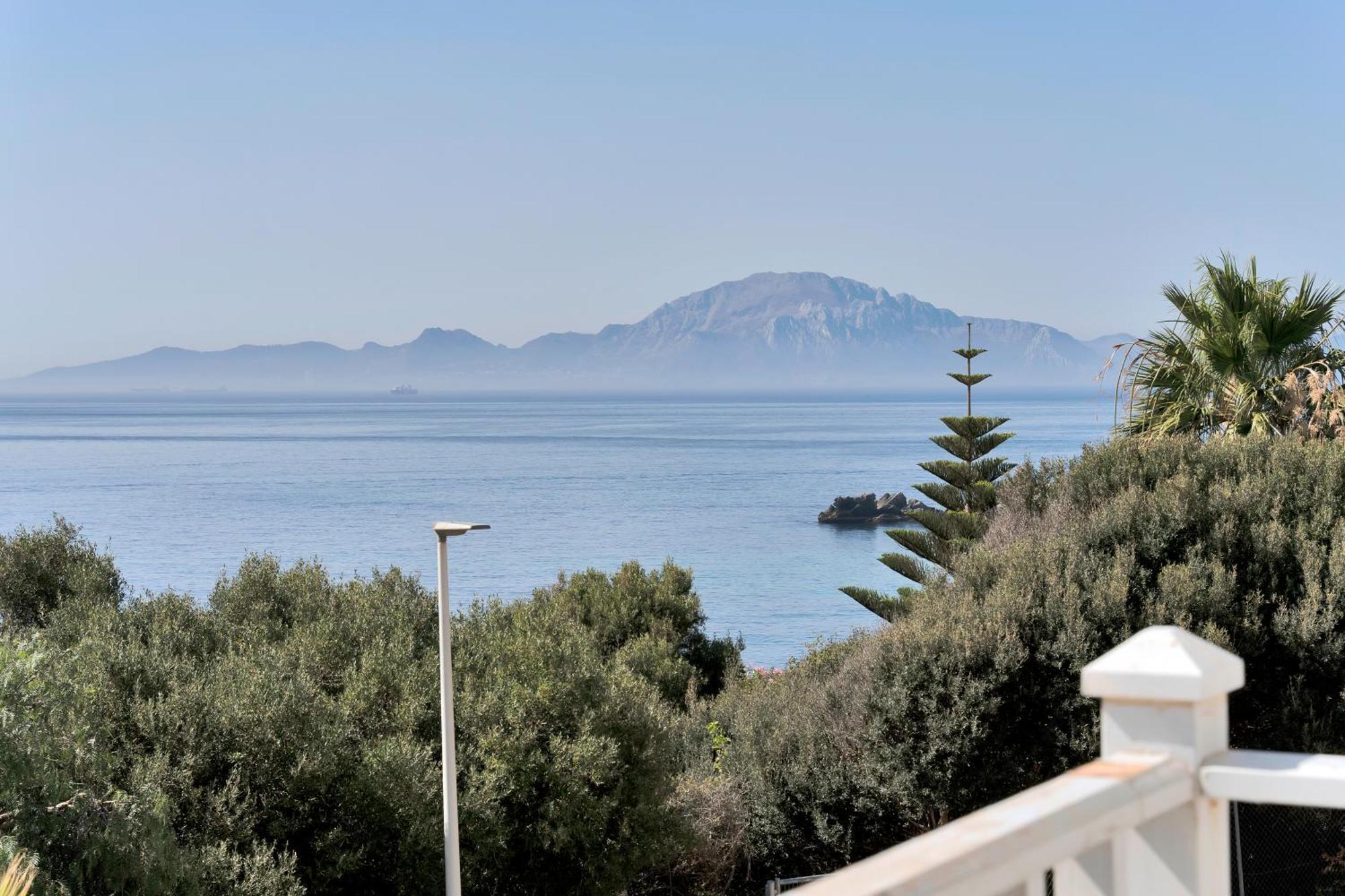 Increible Villa De Madera Con Vistas Al Mar Algeciras Zewnętrze zdjęcie